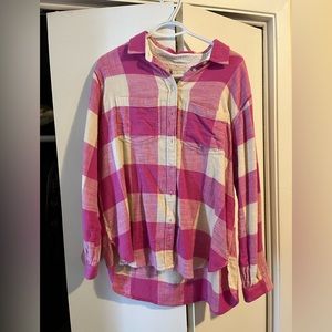 American Eagle plaid shirt